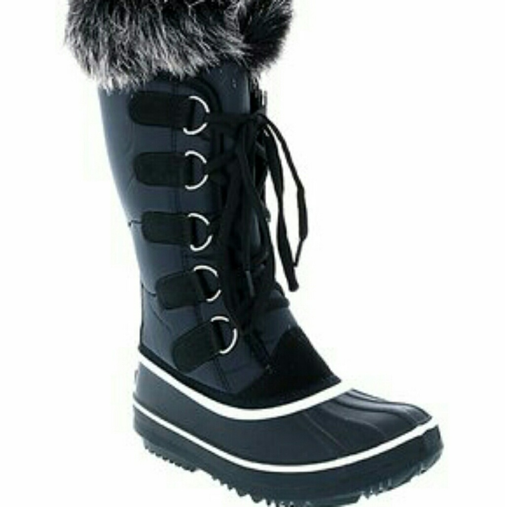 BLACK FAUX FUR-LINED SCARLETT DUCK WINTER BOOTS